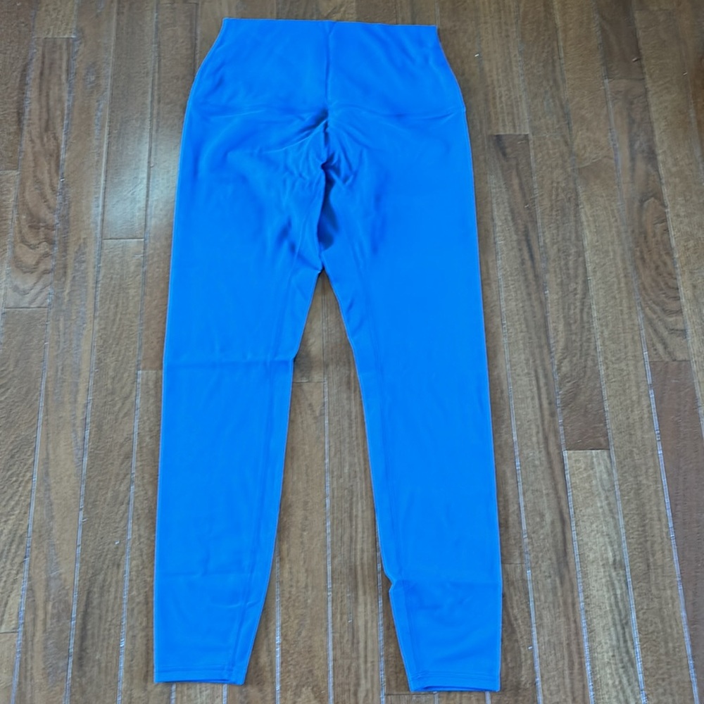 New & Never Worn Tona Liftfit Athletic Leggings Bunny Blue Size 8